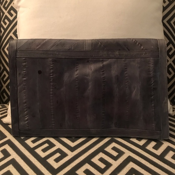 Genuine Eel Clutch w/ Crossbody Strap in Gray - Picture 2 of 4